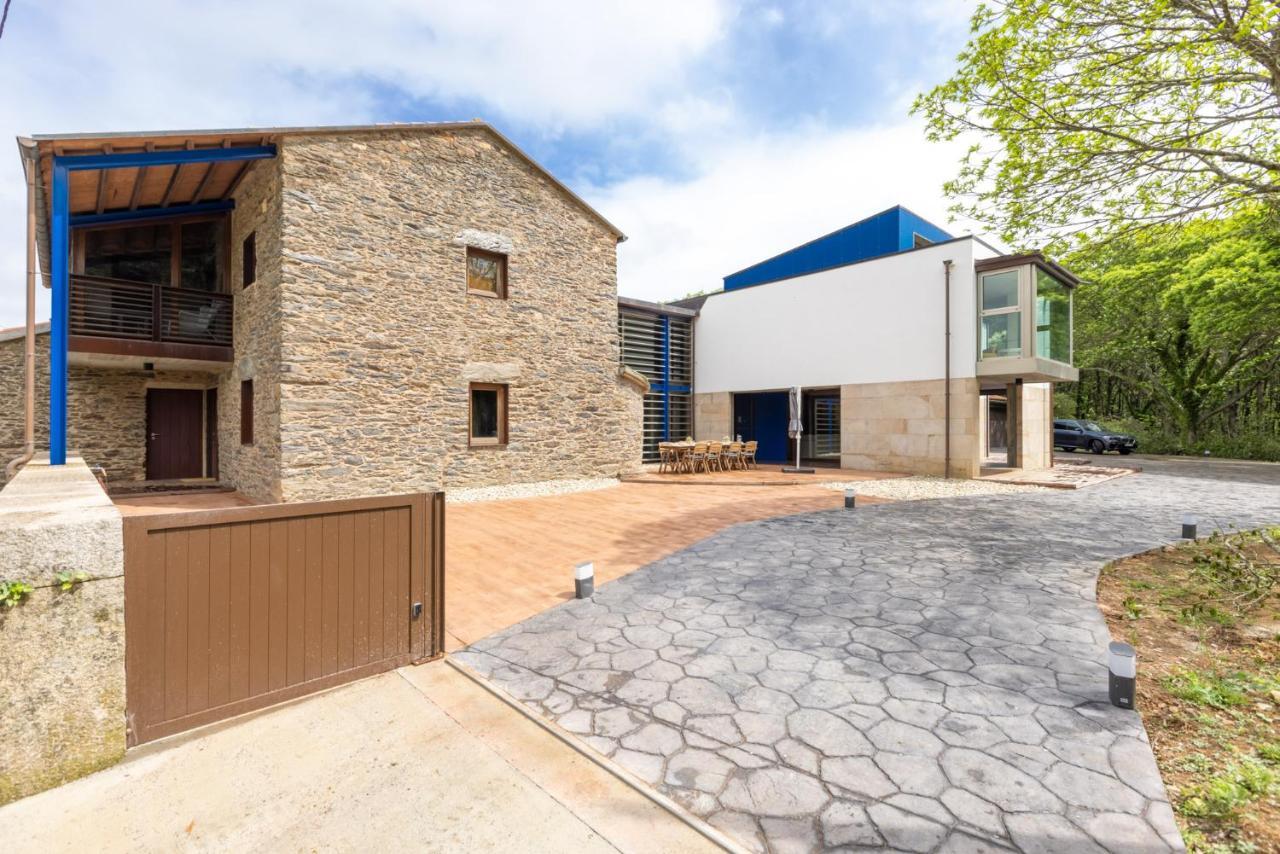 Preciosa Casa Con Piscina Y Bosque Privados En Sigueeiro, Santiago De Compostela Villa Sigueiro Exterior photo