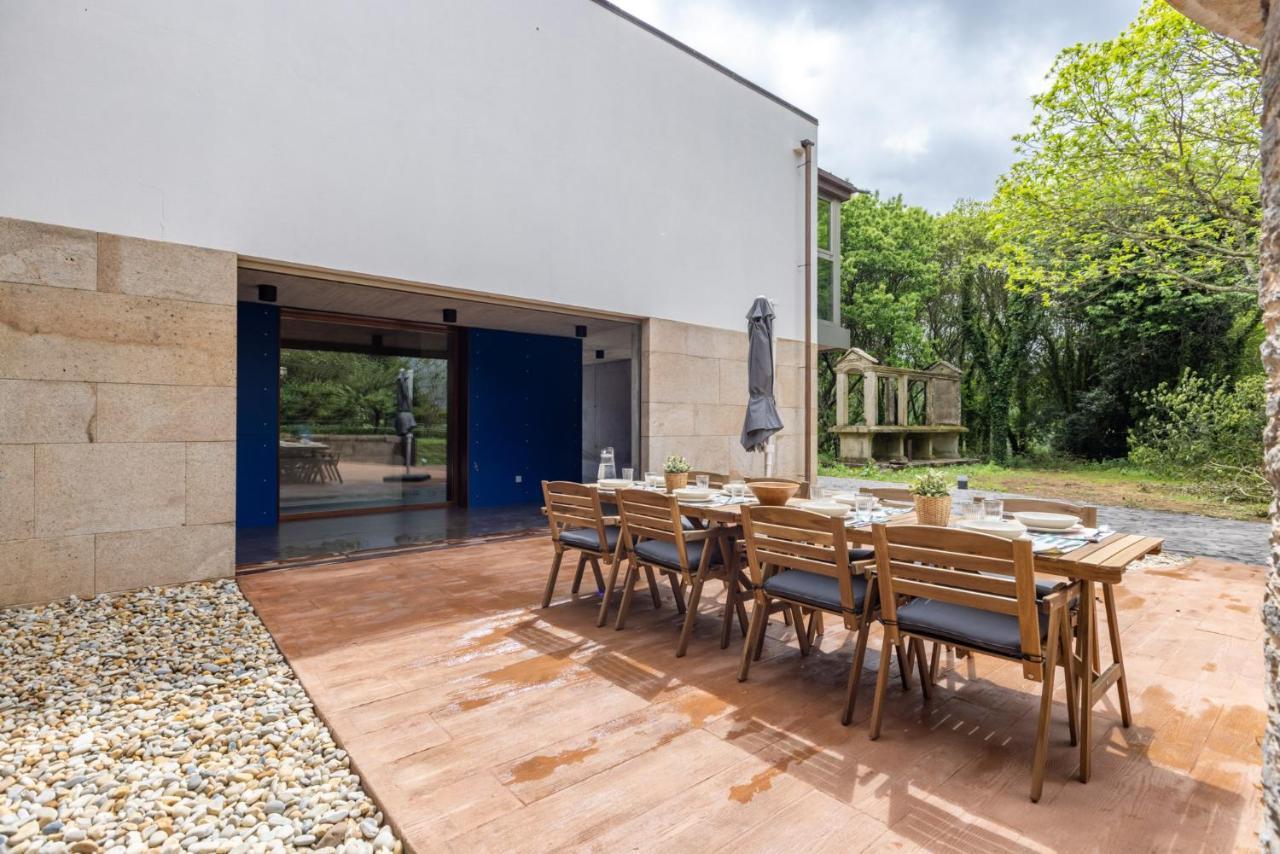 Preciosa Casa Con Piscina Y Bosque Privados En Sigueeiro, Santiago De Compostela Villa Sigueiro Exterior photo