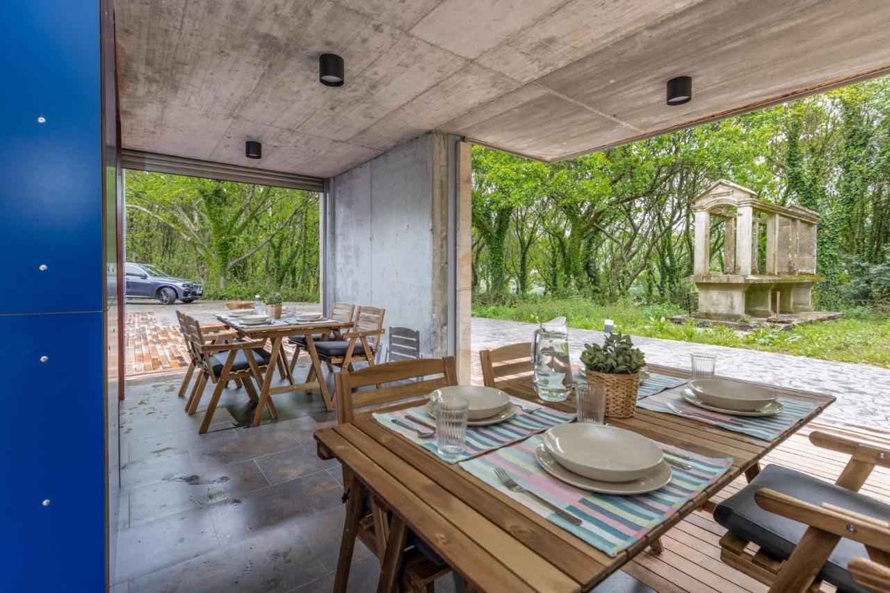 Preciosa Casa Con Piscina Y Bosque Privados En Sigueeiro, Santiago De Compostela Villa Sigueiro Exterior photo